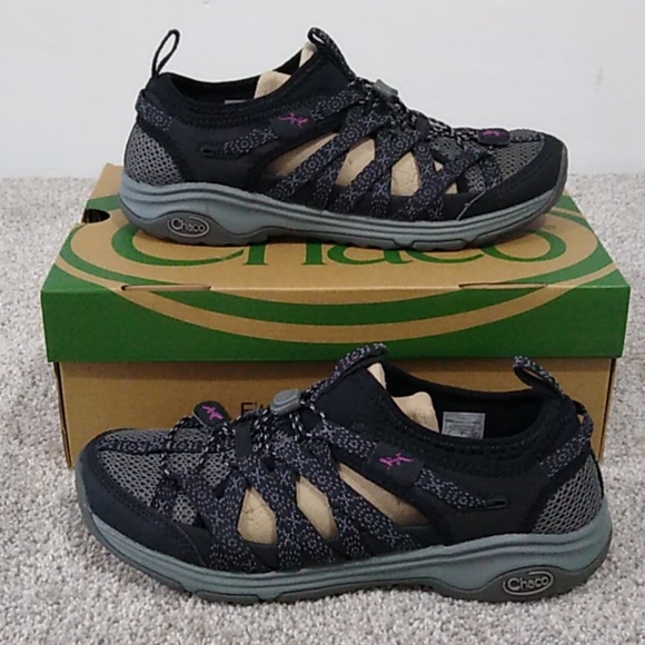 Chaco Outcross Evo 1 Hiking Shoe - Picture 3 of 9